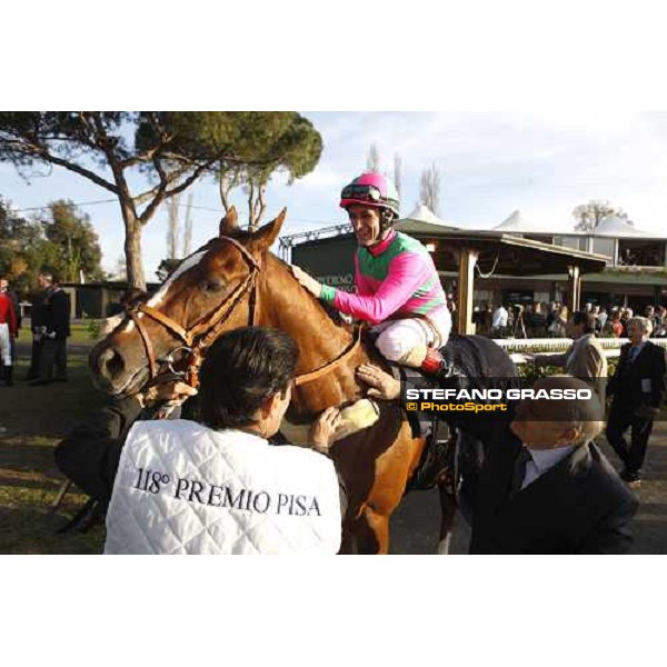 Vittorio Caruso and Mirco Demuro congratulate with Eldest after winning the 118¡ Premio Pisa Pisa San Rossore, 30th march 2008 ph. Stefano Grasso