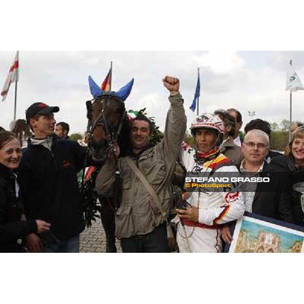 Roberto Vecchione, Letter from Om, Paolo Romanelli and the owner after winning the Gran Premio Italia Bologna, 13th april 2008 ph. Stefano Grasso