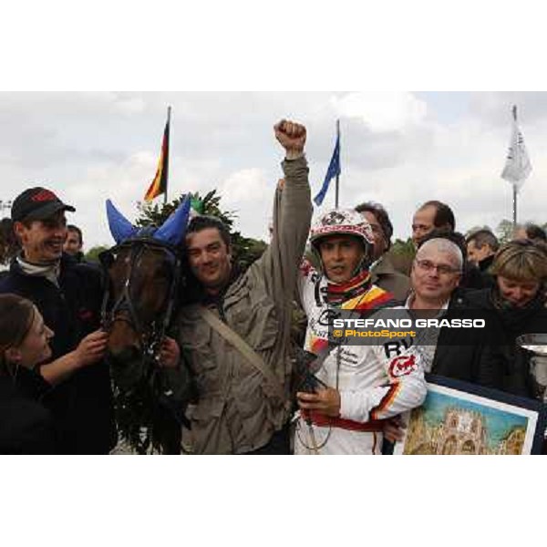 Roberto Vecchione, Letter from Om, Paolo Romanelli and the owner after winning the Gran Premio Italia Bologna, 13th april 2008 ph. Stefano Grasso
