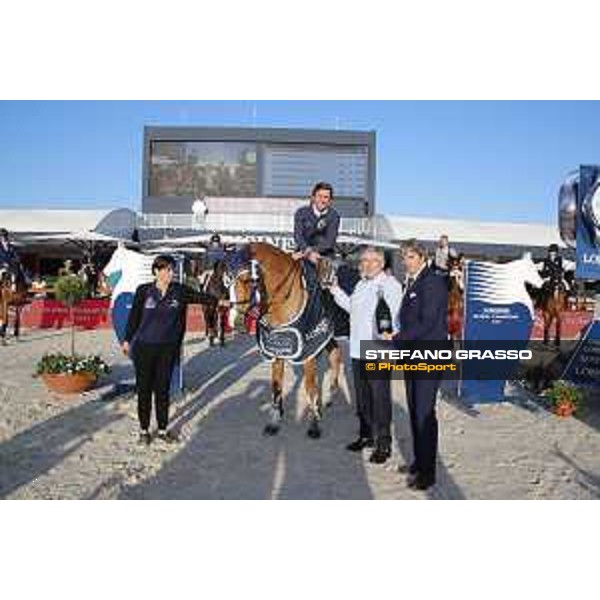 LGCT of St Tropez - Class 2 - Prize giving ceremony - Darragh Kenny (IRL) on Babalou - St Tropez, Ramatulle beach - 31 May 2018 - ph.Stefano Grasso/LGCT