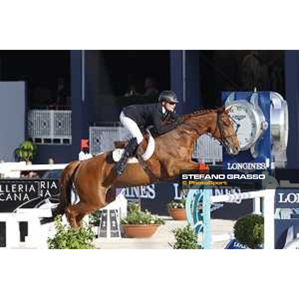 LGCT of St Tropez - Class 2 - Max Thirouin (FRA) on Utopie Villelongue - St Tropez, Ramatulle beach - 31 May 2018 - ph.Stefano Grasso/LGCT