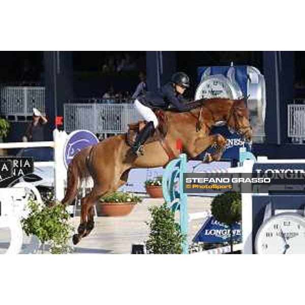LGCT of St Tropez - Class 2 - Alexandra Ledermann (FRA) on Requiem de Talma - St Tropez, Ramatulle beach - 31 May 2018 - ph.Stefano Grasso/LGCT
