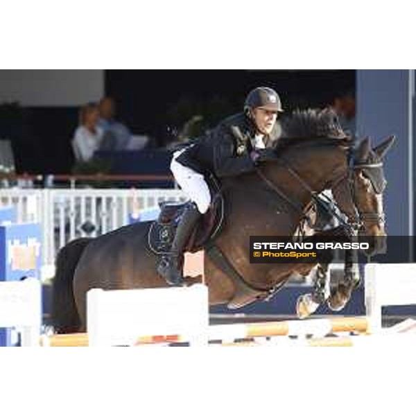 LGCT of St Tropez - Class 2 - Eric Van Der Vleuten (NED) on Zigali P S - St Tropez, Ramatulle beach - 31 May 2018 - ph.Stefano Grasso/LGCT