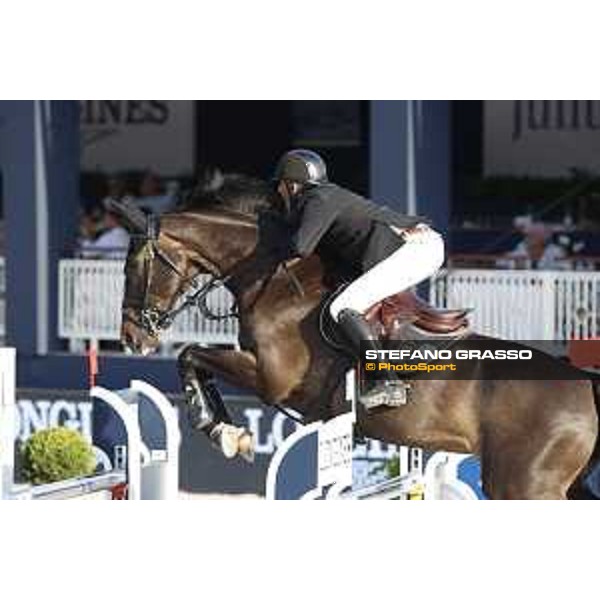 LGCT of St Tropez - Class 2 - Eric Van Der Vleuten (NED) on Zigali P S - St Tropez, Ramatulle beach - 31 May 2018 - ph.Stefano Grasso/LGCT