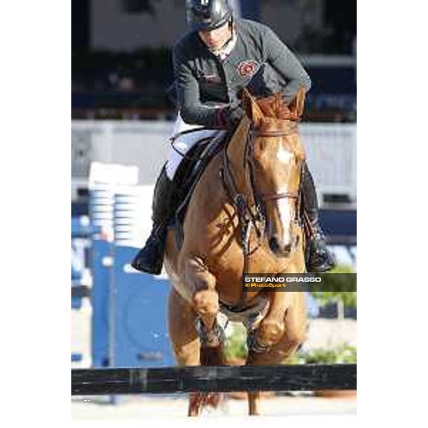 LGCT of St Tropez - Class 2 - Julien Epaillard (FRA) on Usual Suspect d?Auge - St Tropez, Ramatulle beach - 31 May 2018 - ph.Stefano Grasso/LGCT