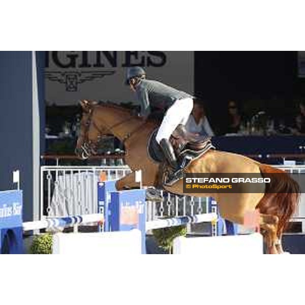 LGCT of St Tropez - Class 2 - Julien Epaillard (FRA) on Usual Suspect d?Auge - St Tropez, Ramatulle beach - 31 May 2018 - ph.Stefano Grasso/LGCT