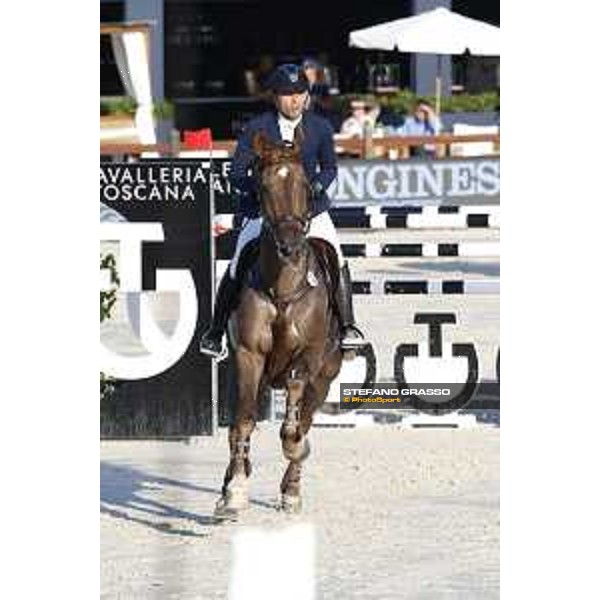 LGCT of St Tropez - Class 2 - Sadri Fegaier (FRA) on Ivoor van\'t Paradijs - St Tropez, Ramatulle beach - 31 May 2018 - ph.Stefano Grasso/LGCT