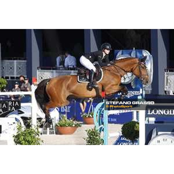 LGCT of St Tropez - Class 2 - Emily Moffitt (GBR) on Mtf Madame X - St Tropez, Ramatulle beach - 31 May 2018 - ph.Stefano Grasso/LGCT