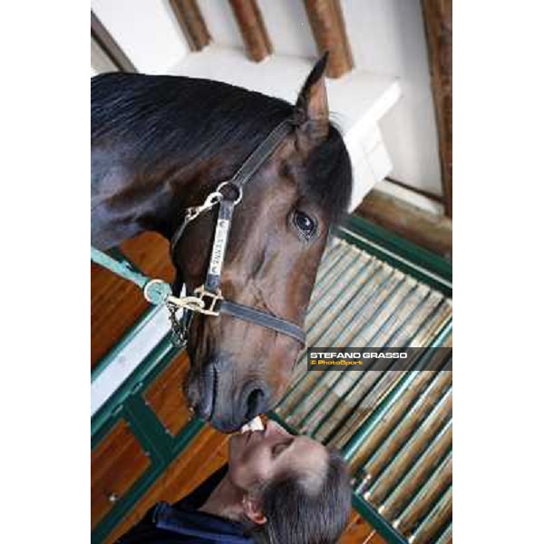 Anna Crespo kisses Varenne Vigone (To), 23rd april 2008 ph. Stefano Grasso