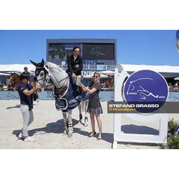 LGCT of St Tropez - Eduardo Alvarez Aznar (ESP) on Fidux - Milena Pappas - St Tropez, Ramatulle beach - 1 June 2018 - ph.Stefano Grasso/LGCT