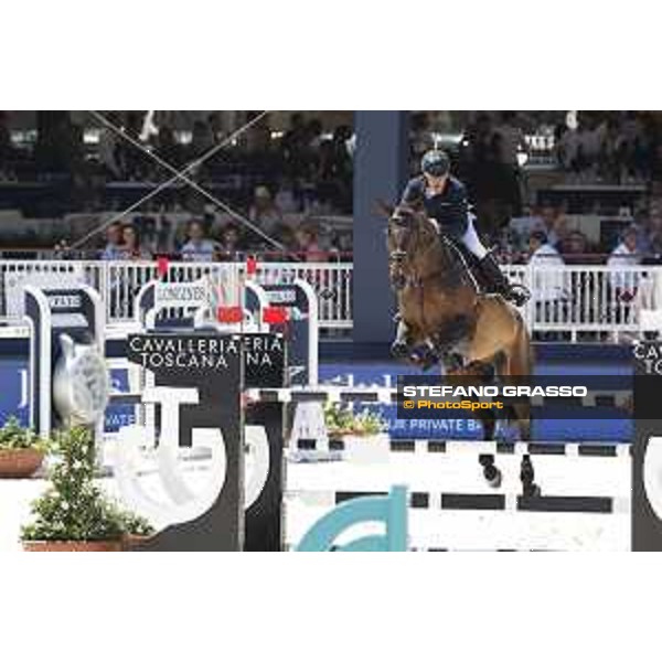 LGCT of St Tropez - Roger Yves Bost (FRA) on Tesway de la Batia - St Tropez, Ramatulle beach - 1 June 2018 - ph.Stefano Grasso/LGCT