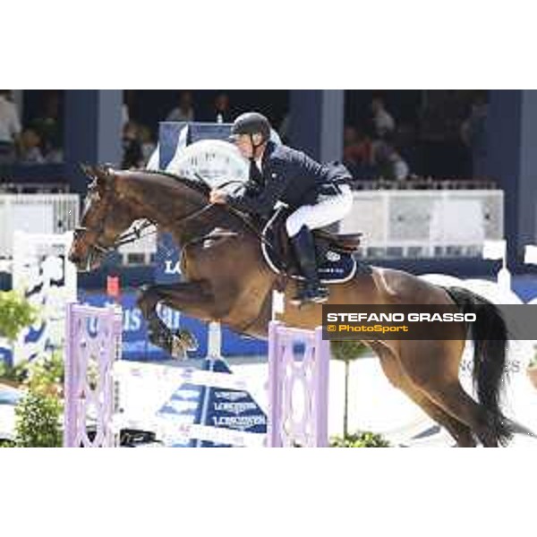 LGCT of St Tropez - Roger Yves Bost (FRA) on Tesway de la Batia - St Tropez, Ramatulle beach - 1 June 2018 - ph.Stefano Grasso/LGCT