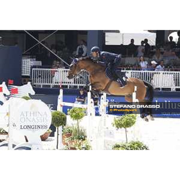 LGCT of St Tropez - Lorenzo de Luca (ITA) on de Flipper - St Tropez, Ramatulle beach - 1 June 2018 - ph.Stefano Grasso/LGCT
