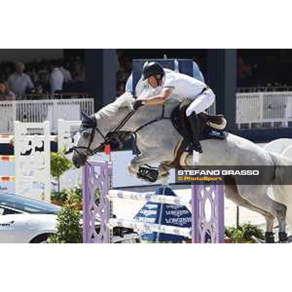 LGCT of St Tropez - Michael Whitaker (GBR) on Valmy de la Lande - St Tropez, Ramatulle beach - 1 June 2018 - ph.Stefano Grasso/LGCT