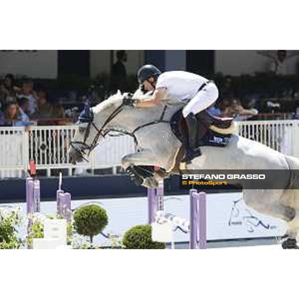 LGCT of St Tropez - Michael Whitaker (GBR) on Valmy de la Lande - St Tropez, Ramatulle beach - 1 June 2018 - ph.Stefano Grasso/LGCT