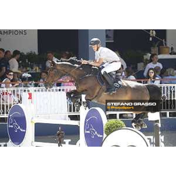 LGCT of St Tropez - Bertram Allen (IRL) on Izzy by Picobello - St Tropez, Ramatulle beach - 1 June 2018 - ph.Stefano Grasso/LGCT