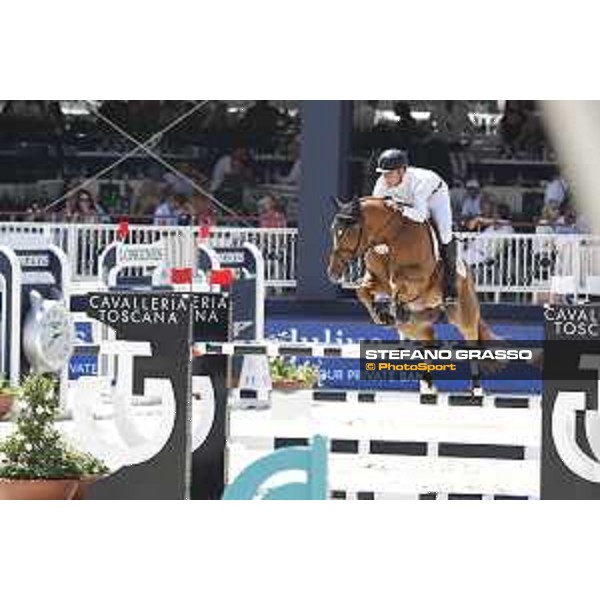 LGCT of St Tropez - Ben Asselin (CAN) on Makavoy - St Tropez, Ramatulle beach - 1 June 2018 - ph.Stefano Grasso/LGCT