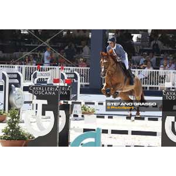 LGCT of St Tropez - Julien Epaillard (FRA) on Usual Suspect d?Auge - St Tropez, Ramatulle beach - 1 June 2018 - ph.Stefano Grasso/LGCT