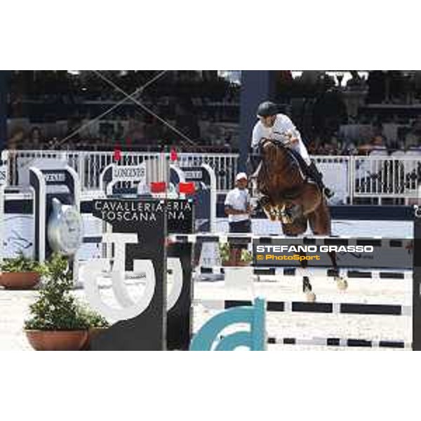 LGCT of St Tropez - Piergiorgio Bucci (ITA) on Casallo Z - St Tropez, Ramatulle beach - 1 June 2018 - ph.Stefano Grasso/LGCT
