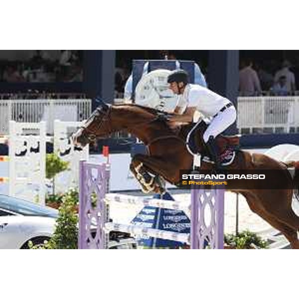 LGCT of St Tropez - Piergiorgio Bucci (ITA) on Casallo Z - St Tropez, Ramatulle beach - 1 June 2018 - ph.Stefano Grasso/LGCT