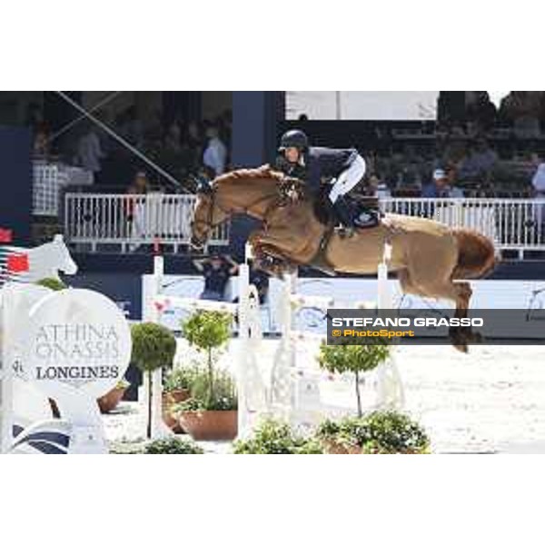 LGCT of St Tropez - Laura Kraut (USA) on Whitney - St Tropez, Ramatulle beach - 1 June 2018 - ph.Stefano Grasso/LGCT