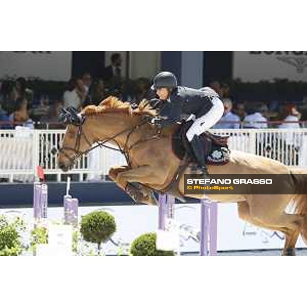 LGCT of St Tropez - Laura Kraut (USA) on Whitney - St Tropez, Ramatulle beach - 1 June 2018 - ph.Stefano Grasso/LGCT
