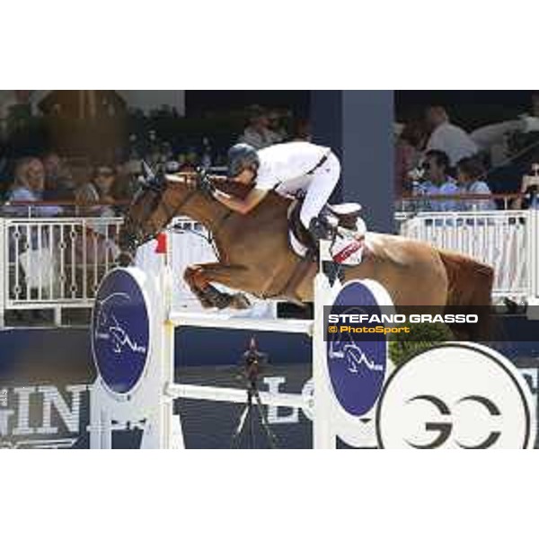 LGCT of St Tropez - Edward Lewy (FRA) on Rafale d\'Hyverniere - St Tropez, Ramatulle beach - 1 June 2018 - ph.Stefano Grasso/LGCT