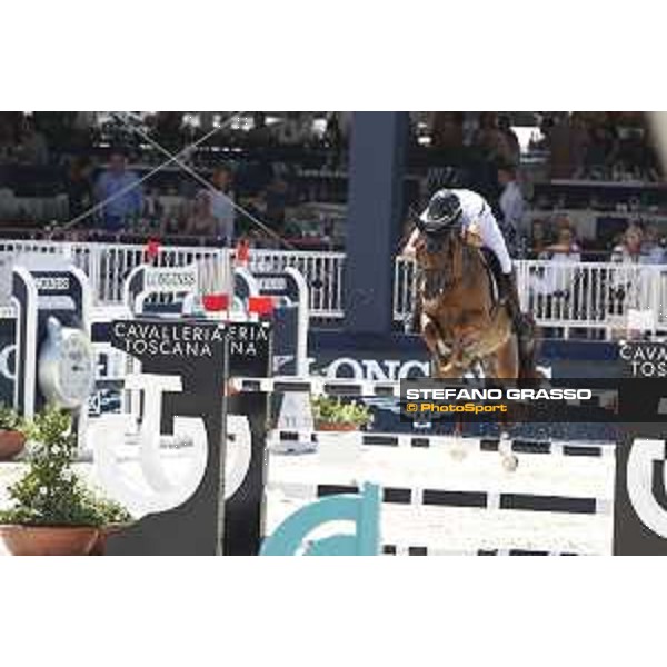 LGCT of St Tropez - Edward Lewy (FRA) on Rafale d\'Hyverniere - St Tropez, Ramatulle beach - 1 June 2018 - ph.Stefano Grasso/LGCT