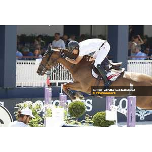 LGCT of St Tropez - Edward Lewy (FRA) on Rafale d\'Hyverniere - St Tropez, Ramatulle beach - 1 June 2018 - ph.Stefano Grasso/LGCT