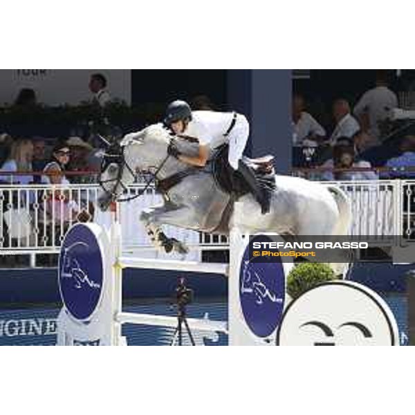 LGCT of St Tropez - Eduardo Alvarez Aznar (ESP) on Fidux - St Tropez, Ramatulle beach - 1 June 2018 - ph.Stefano Grasso/LGCT