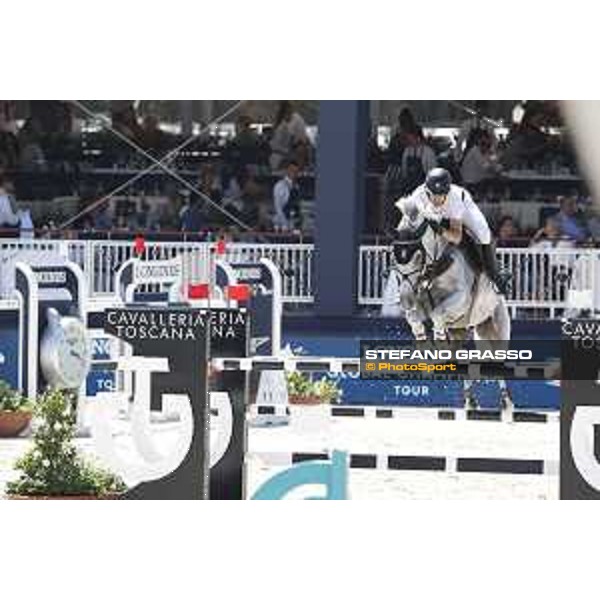 LGCT of St Tropez - Eduardo Alvarez Aznar (ESP) on Fidux - St Tropez, Ramatulle beach - 1 June 2018 - ph.Stefano Grasso/LGCT