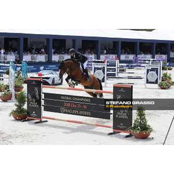 LGCT of St Tropez - Class 5 - Piergiorgio Bucci (ITA) on Diesel GP du Bois Madame - St Tropez, Ramatulle beach - 2 June 2018 - ph.Stefano Grasso/LGCT