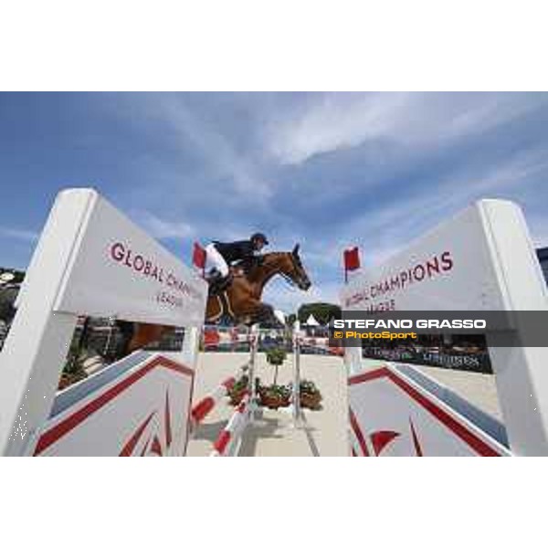 LGCT of St Tropez - Class 5 - Kevin Staut (FRA) on For Joy van?t Zorgvliet HDC - St Tropez, Ramatulle beach - 2 June 2018 - ph.Stefano Grasso/LGCT