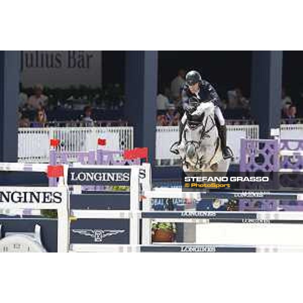 LGCT of St Tropez - Class 5 - Michael Whitaker (GBR) on Valmy de la Lande - St Tropez, Ramatulle beach - 2 June 2018 - ph.Stefano Grasso/LGCT