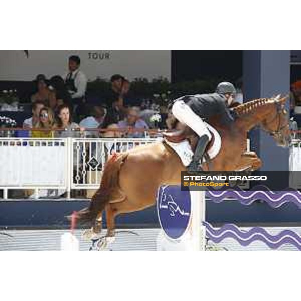 LGCT of St Tropez - Class 5 - Max Thirouin (FRA) on Utopie Villelongue - St Tropez, Ramatulle beach - 2 June 2018 - ph.Stefano Grasso/LGCT