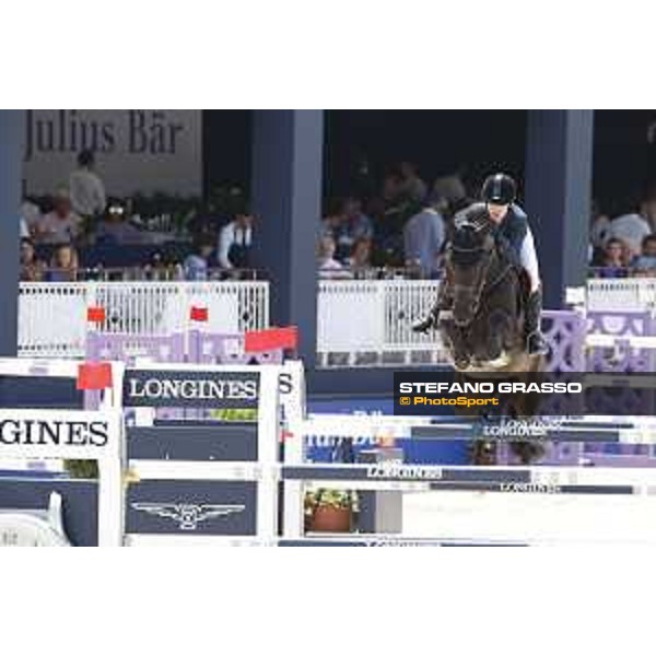 LGCT of St Tropez - Class 5 - Alexandra Thornton (GBR) on Cornetto K - St Tropez, Ramatulle beach - 2 June 2018 - ph.Stefano Grasso/LGCT