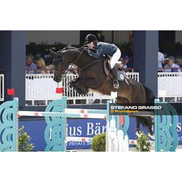 LGCT of St Tropez - Class 5 - Alexandra Thornton (GBR) on Cornetto K - St Tropez, Ramatulle beach - 2 June 2018 - ph.Stefano Grasso/LGCT