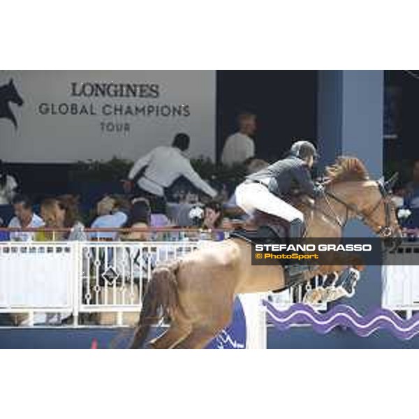 LGCT of St Tropez - Class 5 - Eric Van Der Vleuten (NED) on Wunschkind 19 - St Tropez, Ramatulle beach - 2 June 2018 - ph.Stefano Grasso/LGCT