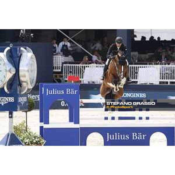 LGCT of St Tropez - Class 5 - Piergiorgio Bucci (ITA) on Diesel GP du Bois Madame - St Tropez, Ramatulle beach - 2 June 2018 - ph.Stefano Grasso/LGCT