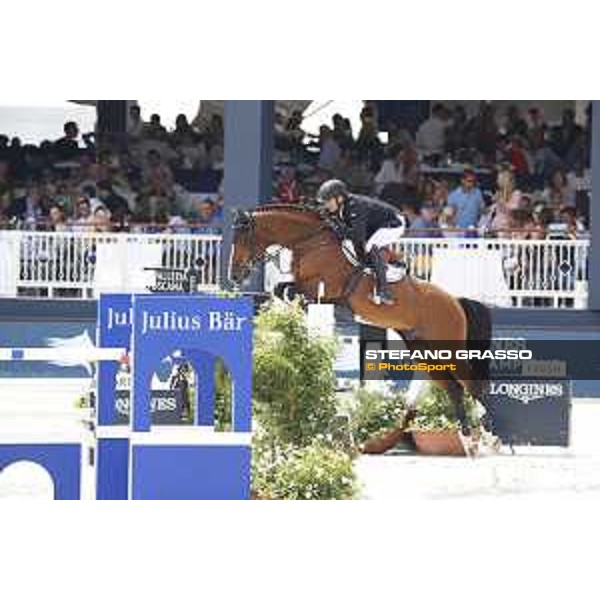 LGCT of St Tropez - Class 5 - Piergiorgio Bucci (ITA) on Diesel GP du Bois Madame - St Tropez, Ramatulle beach - 2 June 2018 - ph.Stefano Grasso/LGCT