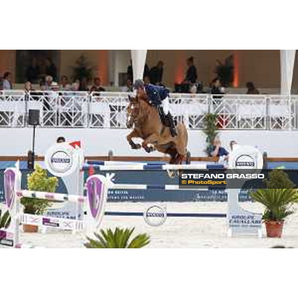 LGCT of Cannes - Class 4 - Julien Epaillard (FRA) on Usual Suspect d?Auge - Cannes, Stade des Hesperides - 7 June 2018 - ph.Stefano Grasso/LGCT