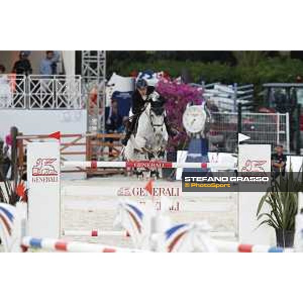 LGCT of Cannes - Class 4 - Olivier Robert (FRA) on Cache v. - Cannes, Stade des Hesperides - 7 June 2018 - ph.Stefano Grasso/LGCT