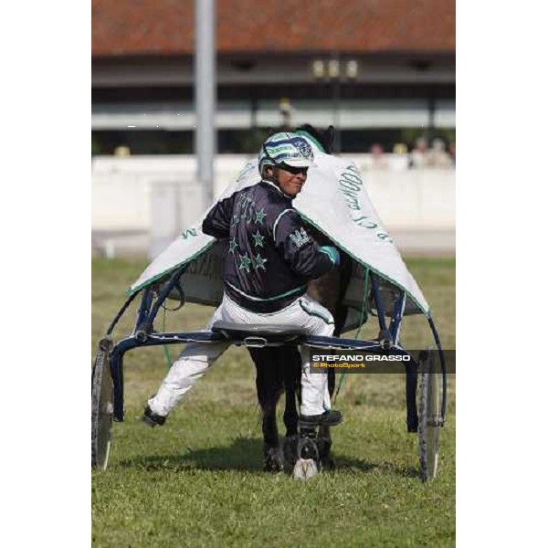 Marco Smorgon with Leonida Grif comes back to the stable after winning the 105¡ Elwood Medium Padova, 1st may 2008 ph. Stefano Grasso