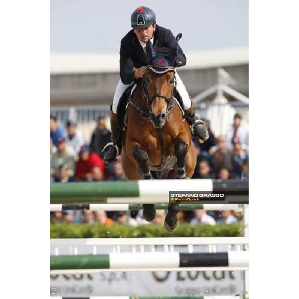 Giuseppe d\' Onofrio on Landzeu 2 during the Italian showjumping championships Augusta, 27th april 2008 ph. Stefano Grasso