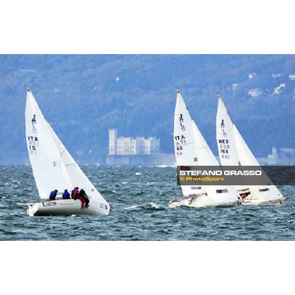 \'1st day J22 Worlds- Wind from East-North-East 26 to 32 kts. No race. Vascotto- Bressani (Ita 15) and Gabriele Benussi (Ita 45) on training Triest oct. 14 2003-ph.Stefano Grasso\' 