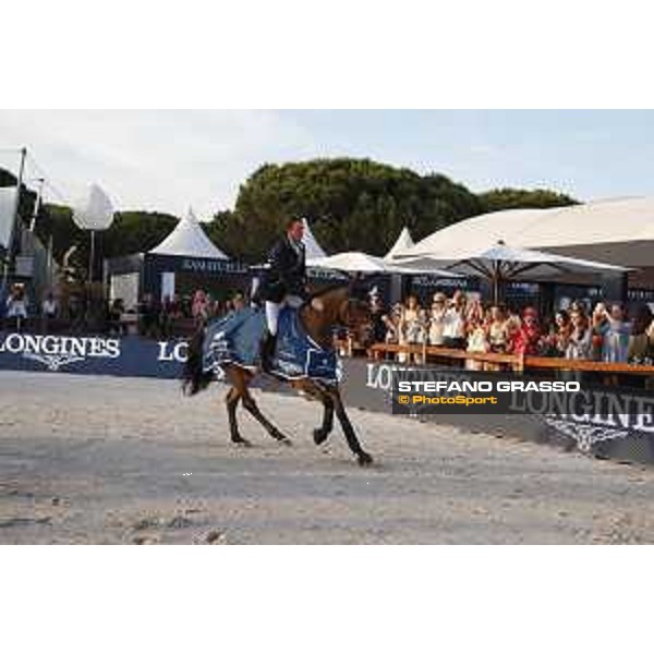 LGCT of St Tropez - Grand Prix - Prize giving ceremony - Lap of honour for Ben Maher (GBR) - St Tropez, - 2 June 2018 - ph.Mario Grassia/LGCT