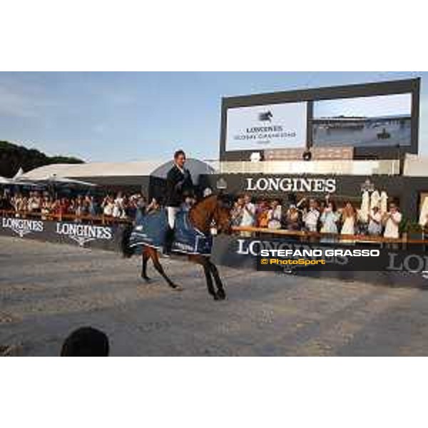 LGCT of St Tropez - Grand Prix - Prize giving ceremony - Lap of honour for Ben Maher (GBR) - St Tropez, - 2 June 2018 - ph.Mario Grassia/LGCT