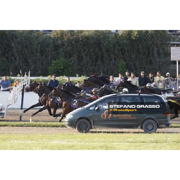 the start of the final of Gran Premio Lotteria Napoli, 4th may 2008 ph. Stefano Grasso