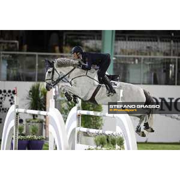 LGCT of Cascais-Estoril - Class 2 - Lorenzo de Luca (ITA) on Limestone Grey - Cascais-Estoril, Hipodromo Manuel Possolo, 14 June 2018 - ph.Stefano Grasso/LGCT