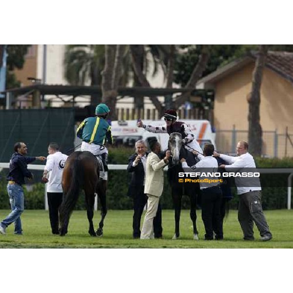 Cima de Triomphe\'s connection in triumph after winning the 125¡ DErby Italiano Rome, 11th may 2008 ph. Stefano Grasso